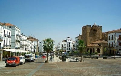 caceres caceres