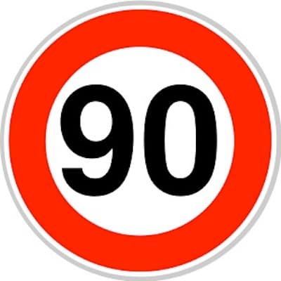 90 kmh. 90 kmh.